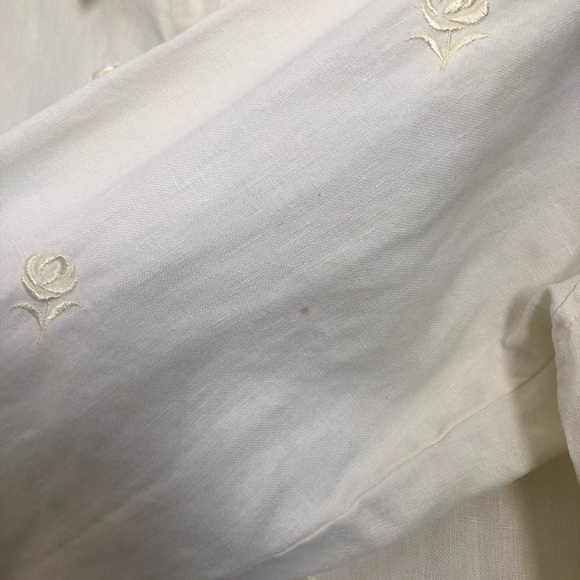 Vintage Yellow Floral Embroidered Linen Button Up Shirt Size Medium - Picture 6 of 9